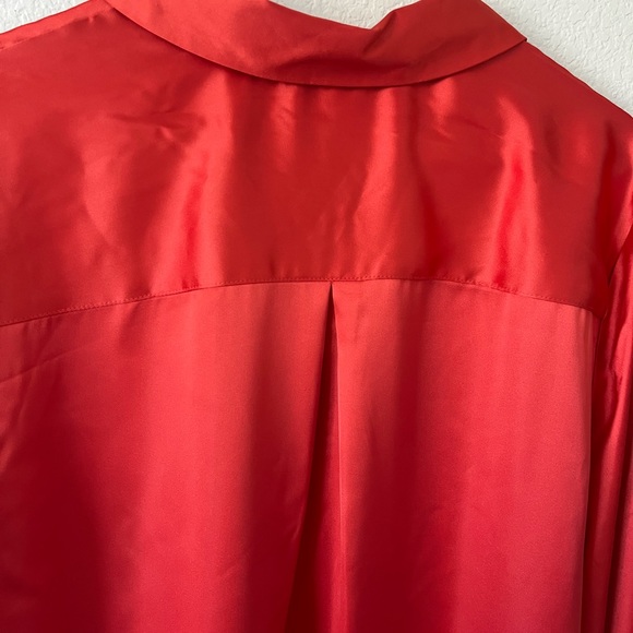 Sammy B Black History Month For Target NWT
Women's Satin Button Down Shirt XXL - Picture 5 of 10